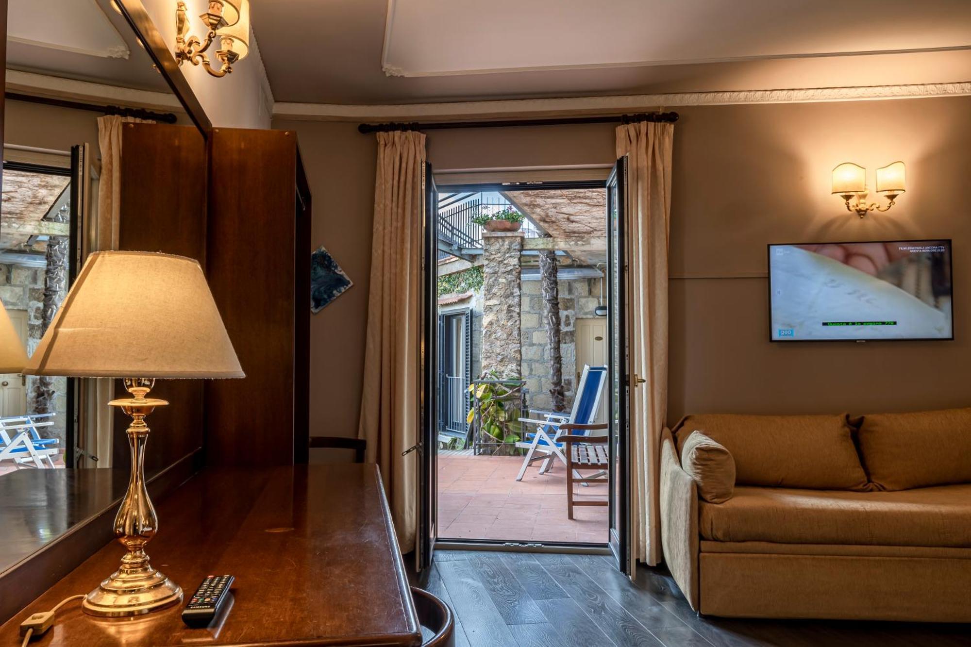 Hotel Cristina Sant'Agnello Exterior foto